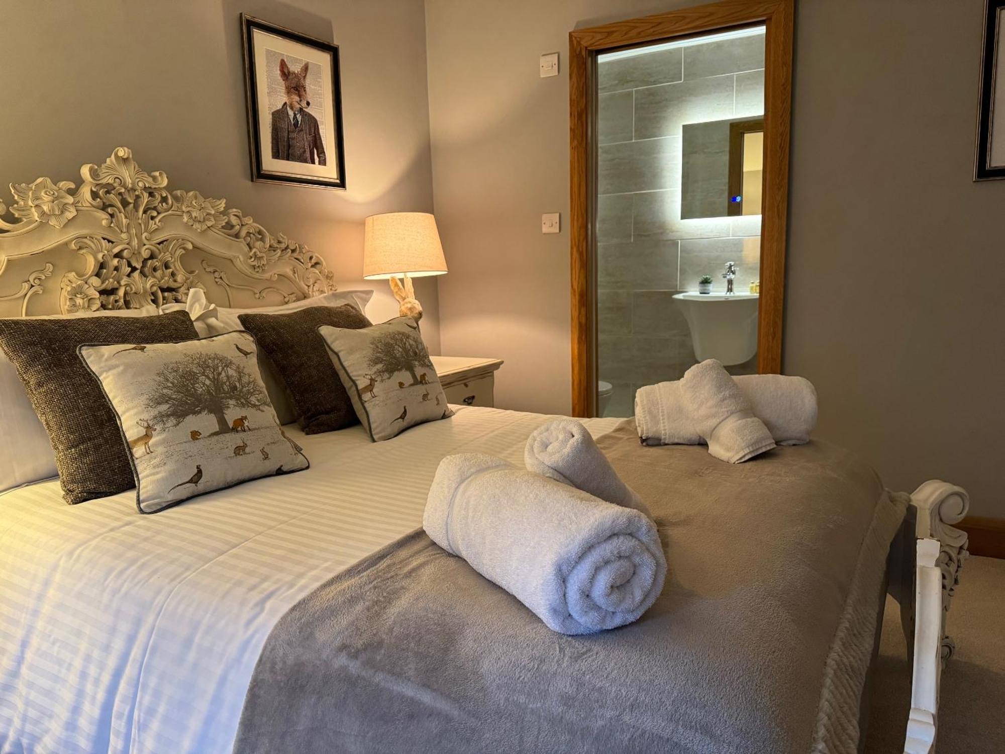 Отель The Coach House Chedworth Экстерьер фото