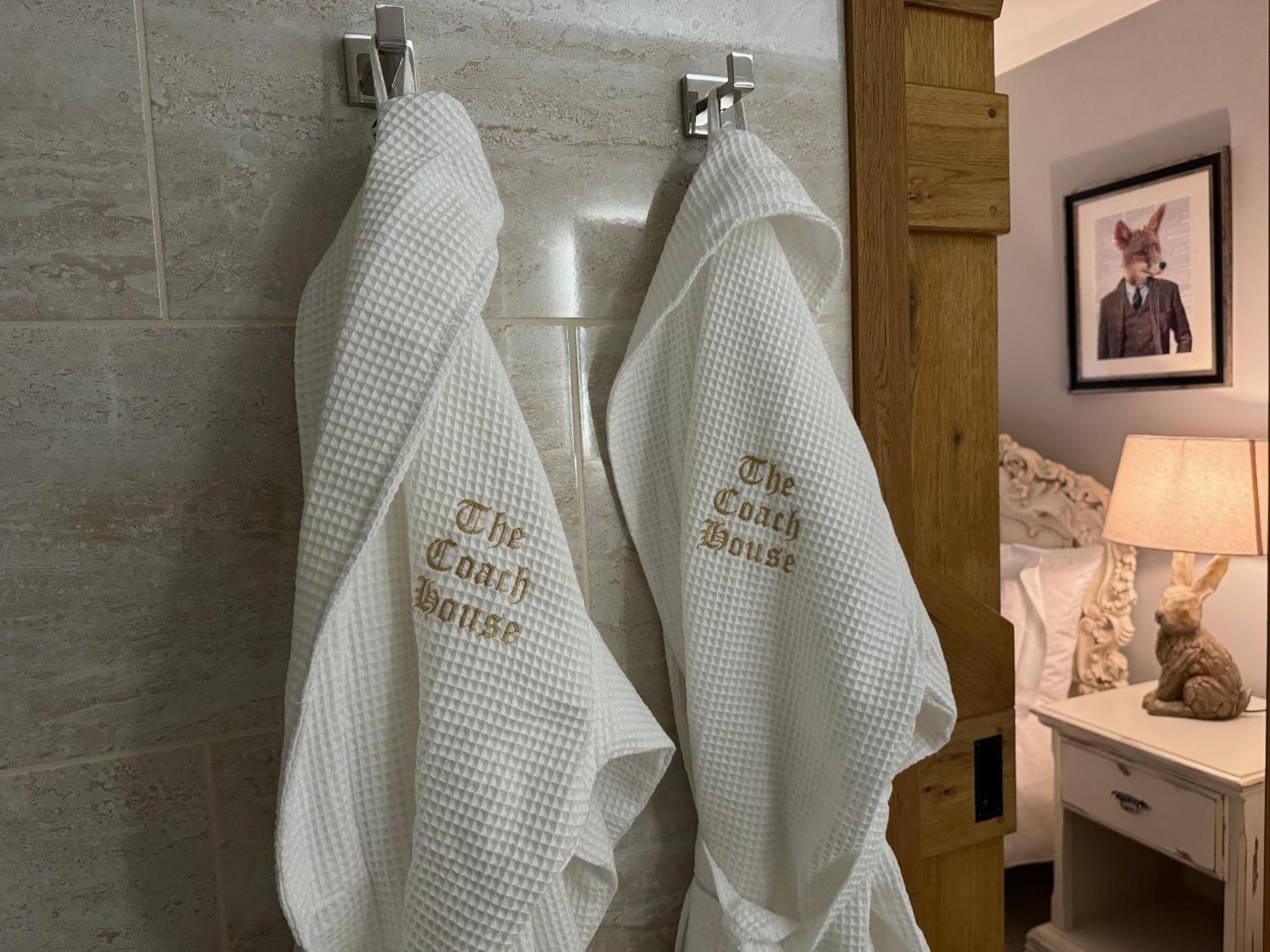 Отель The Coach House Chedworth Экстерьер фото